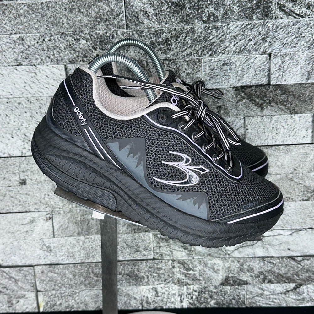 GDefy Gravity Defyer Mighty Walk Versashock - WMNS7.5